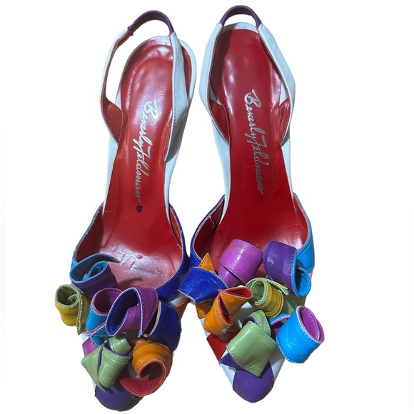 Vintage 1980s Beverly Feldman Spiral White Pump 6 - Picture 2 of 4